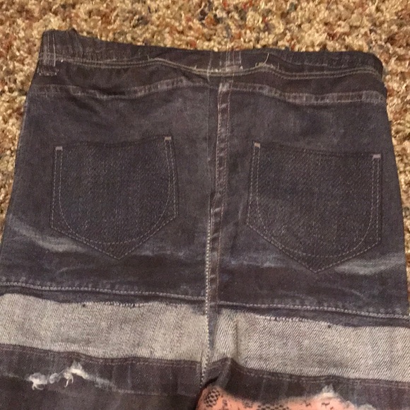 Super cute leggings!! - Picture 5 of 5